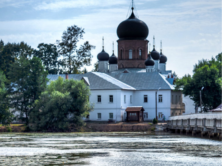 Церковь