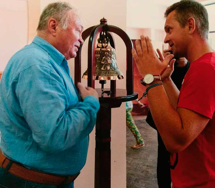 Подарок на Новый Год и Рождество